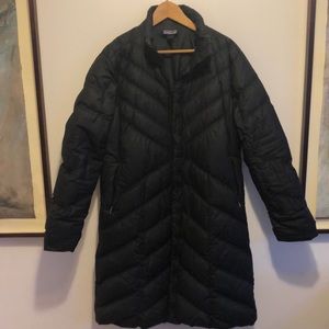 PATAGONIA Black Down Parka Jacket / Coat